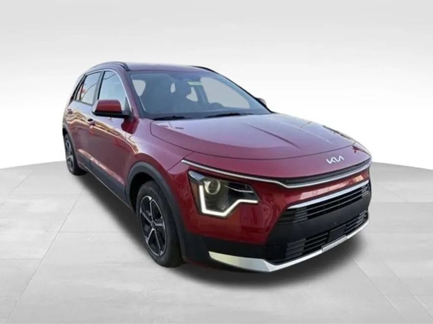 2024 Kia Niro EX photo 1