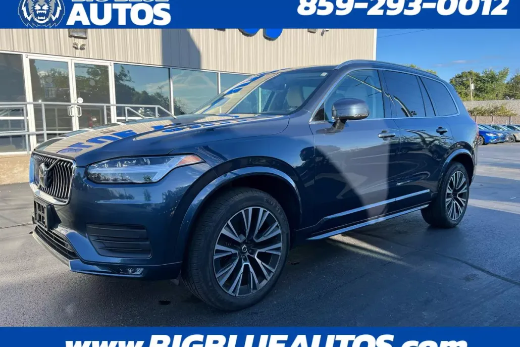2020 Volvo XC90 Momentum photo 1