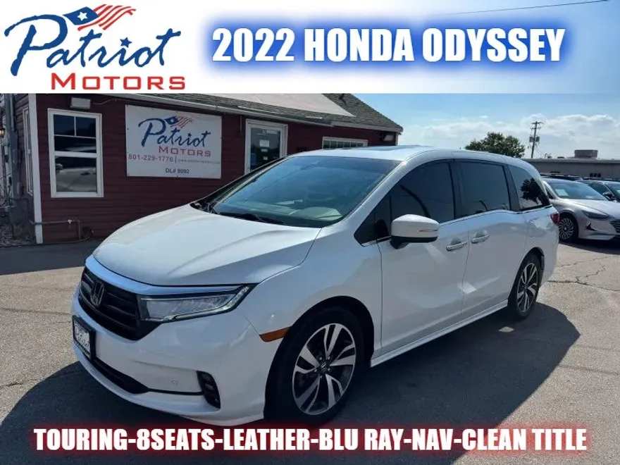 2022 Honda Odyssey Touring photo 1