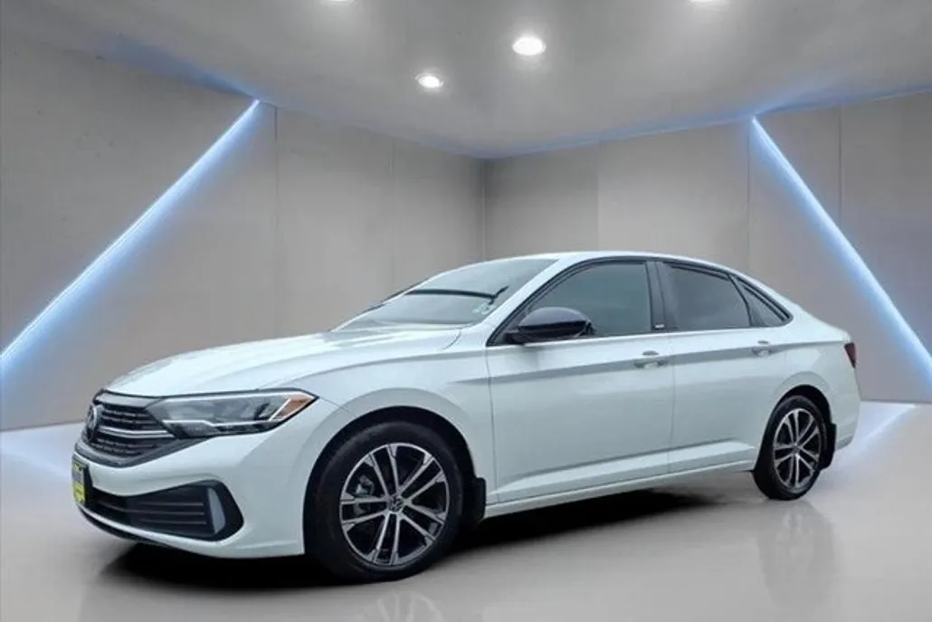 2024 Volkswagen Jetta 1.5T Sport photo 1