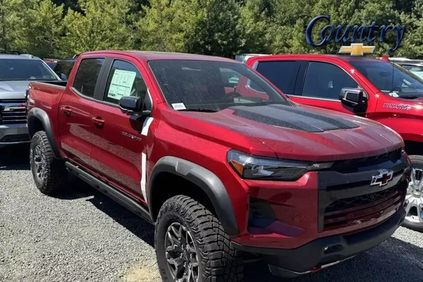 2026 Chevrolet Colorado ZR2 photo 1