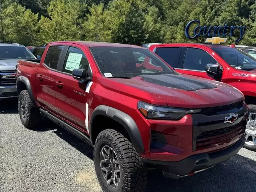 2026 Chevrolet Colorado ZR2 photo 1
