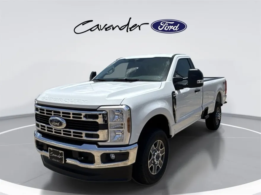 2025 Ford F-350 XLT photo 1
