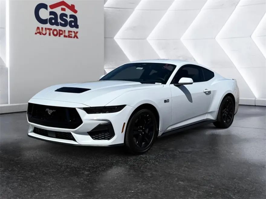 2025 Ford Mustang GT photo 1