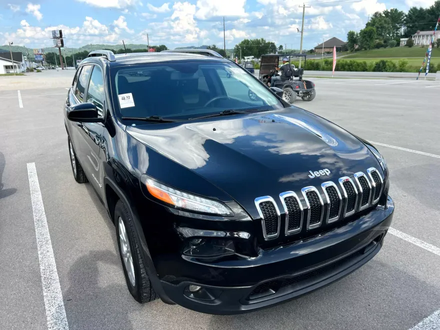 2018 Jeep Cherokee Latitude photo 1
