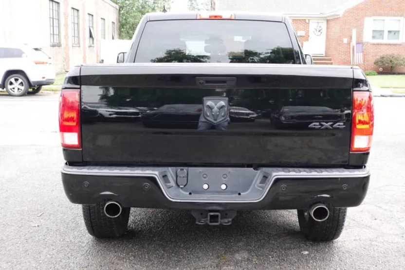 2023 Ram 1500 Classic SLT photo 1