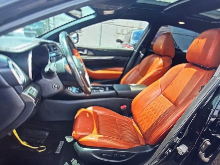 2021 Nissan Maxima Platinum photo 1