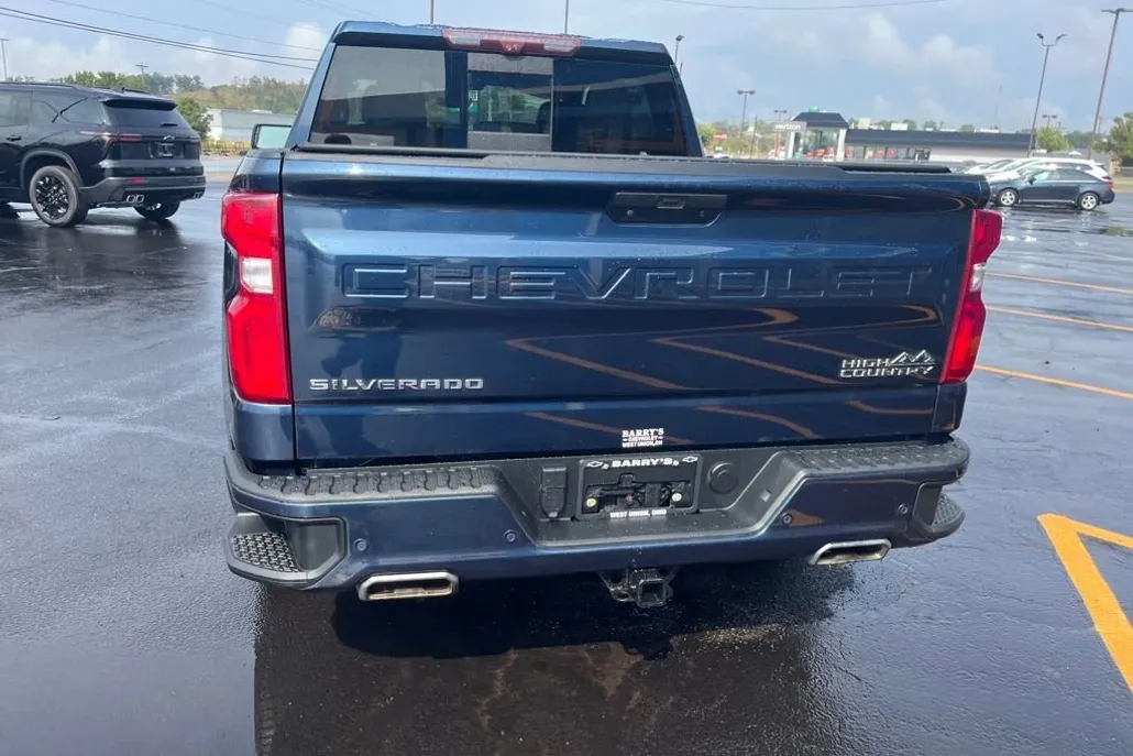 2020 Chevrolet Silverado 1500 High Country photo 1
