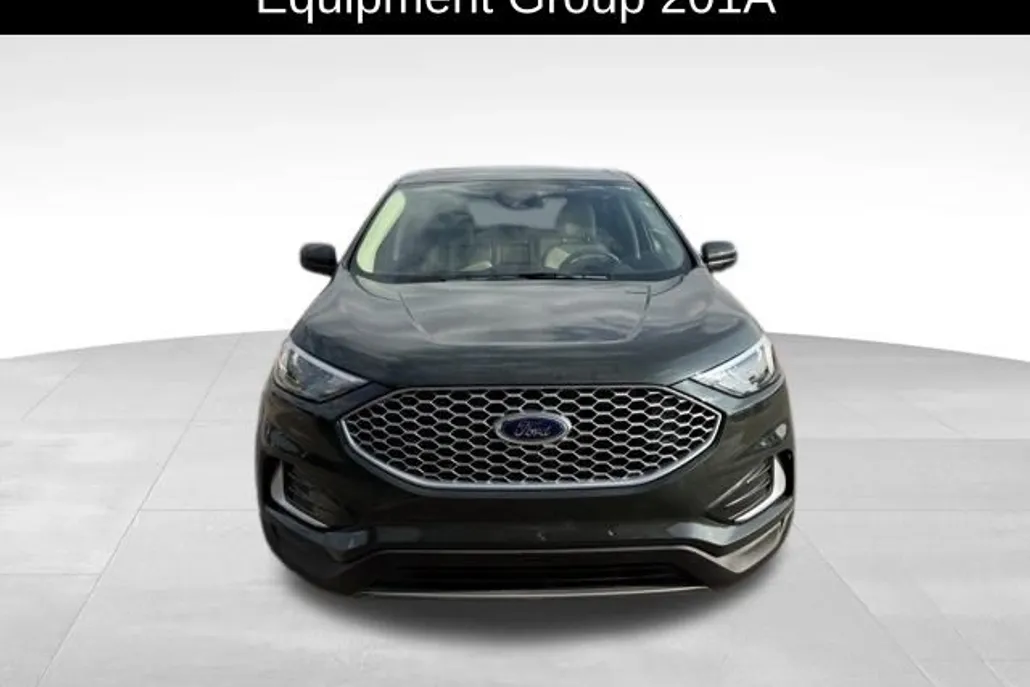 2024 Ford Edge SEL photo 1