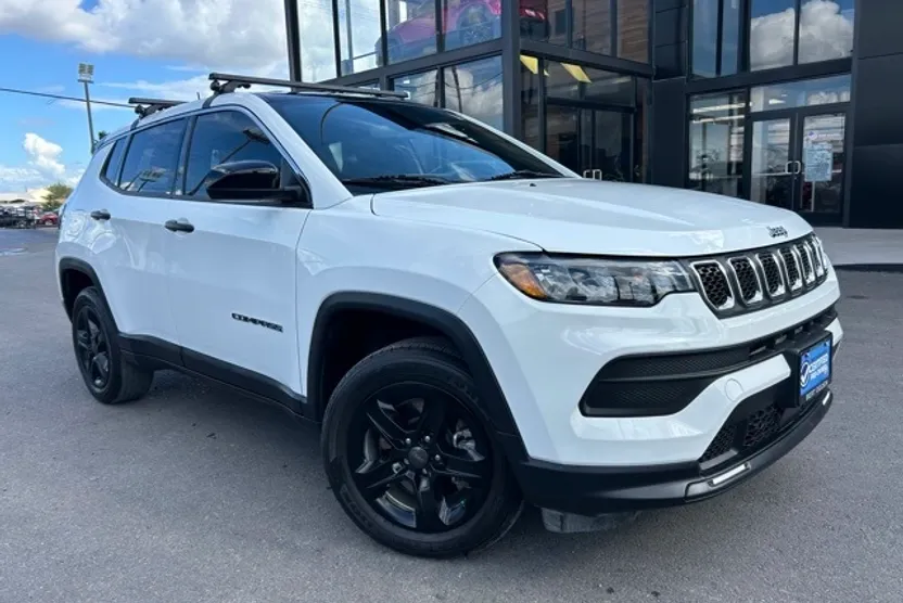 2023 Jeep Compass Sport photo 1