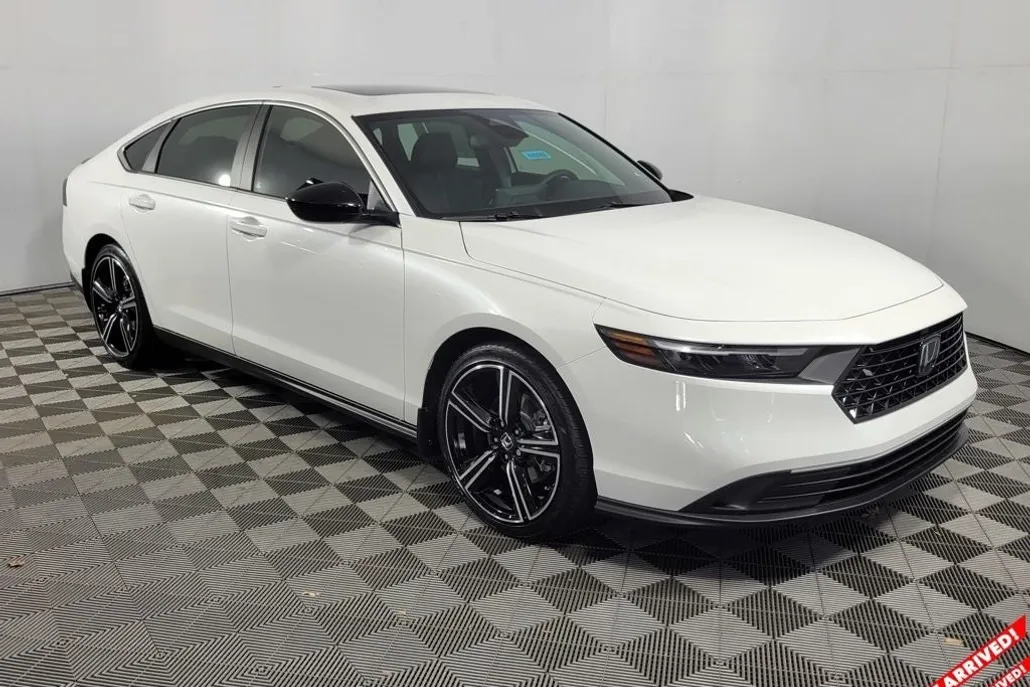 2025 Honda Accord Hybrid Sport photo 1
