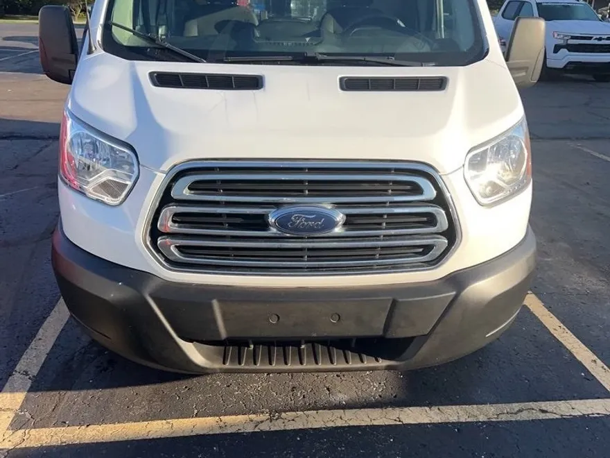 2019 Ford Transit Van photo 1