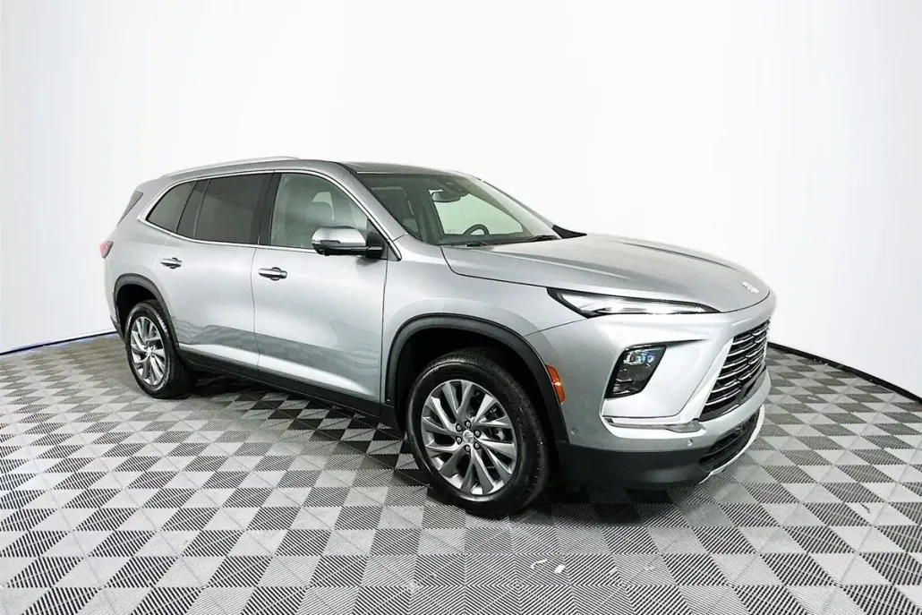 2025 Buick Enclave Preferred photo 1