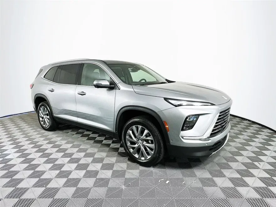 2025 Buick Enclave Preferred photo 1
