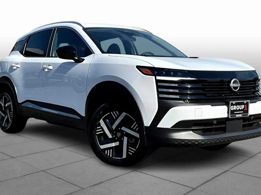 2026 Nissan Kicks SV photo 1