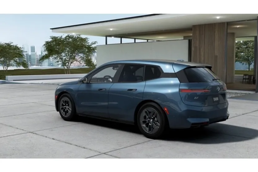 2026 Bmw iX photo 1