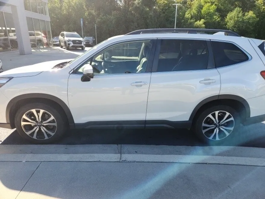 2019 Subaru Forester Limited photo 1