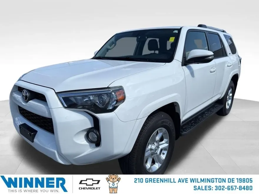 2019 Toyota 4Runner SR5 photo 1