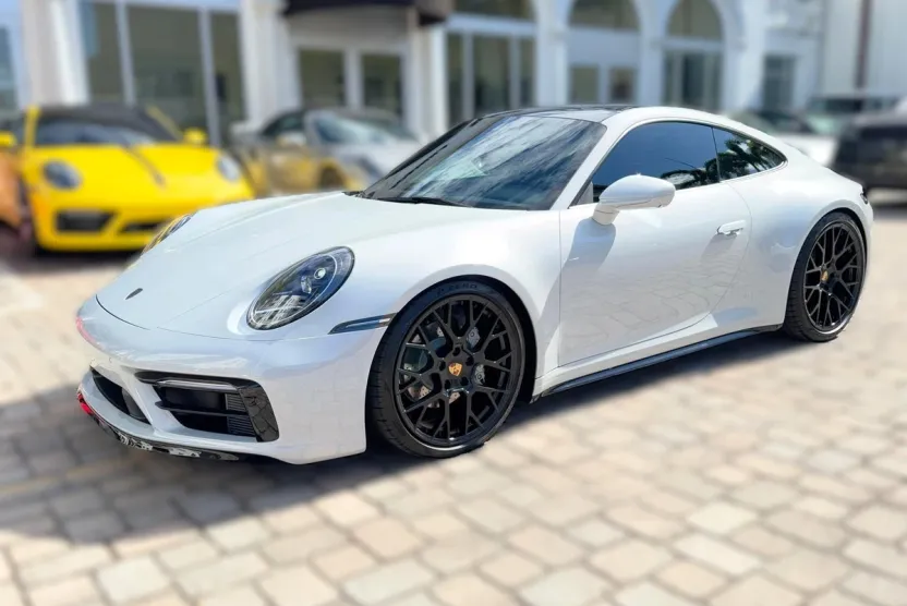 2023 Porsche 911 4 photo 1