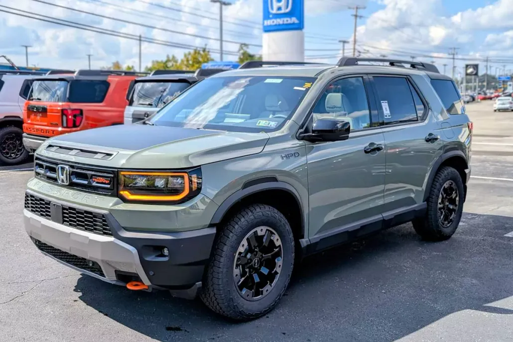 2026 Honda Passport TrailSport Elite photo 1