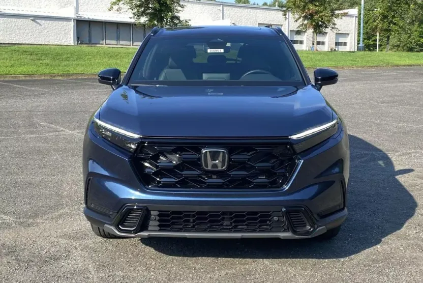 2026 Honda CR-V Hybrid Sport-L photo 1