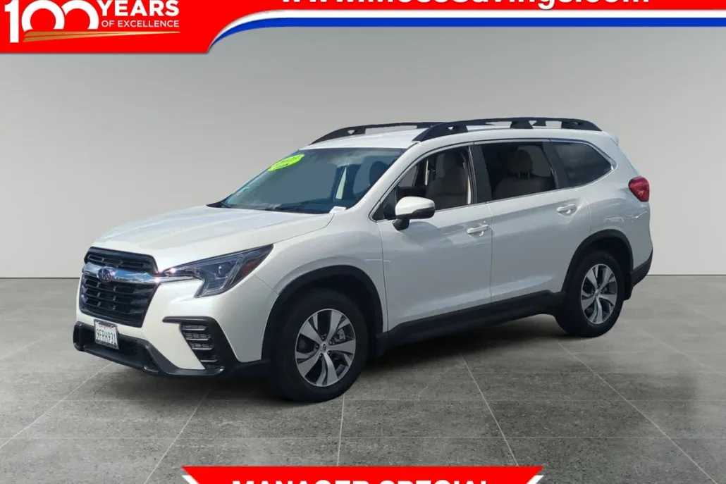 2023 Subaru Ascent Premium photo 1