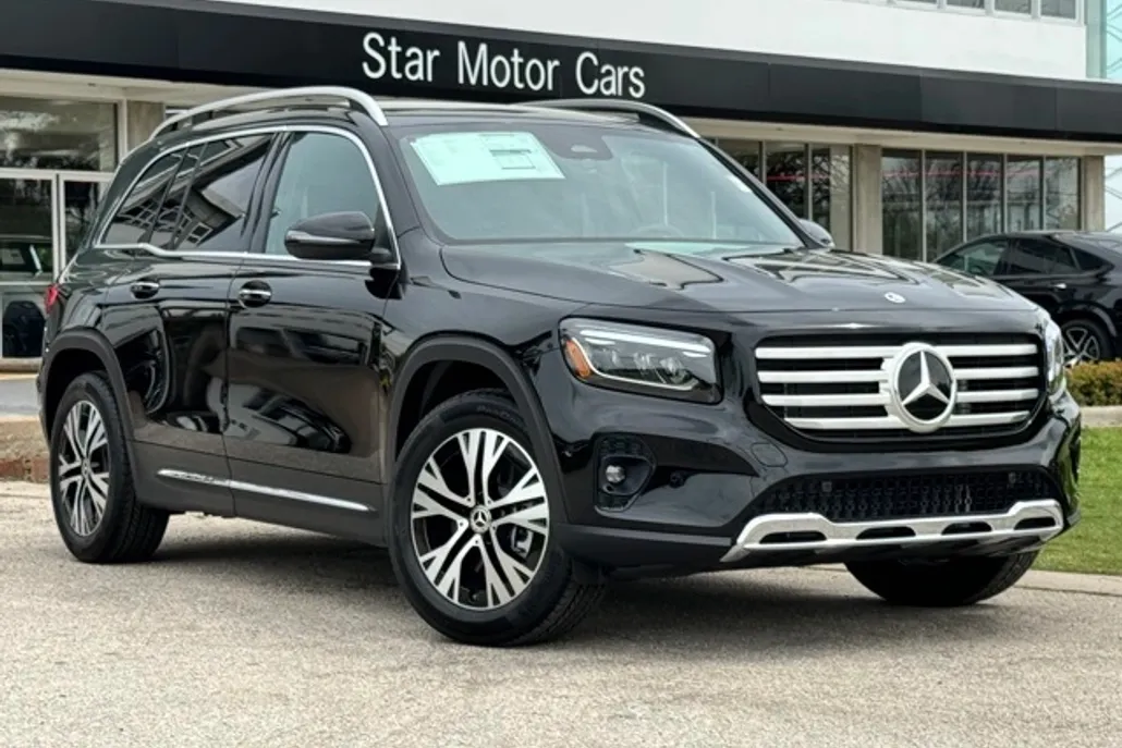 2024 Mercedes Benz GLB 250 4MATIC photo 1