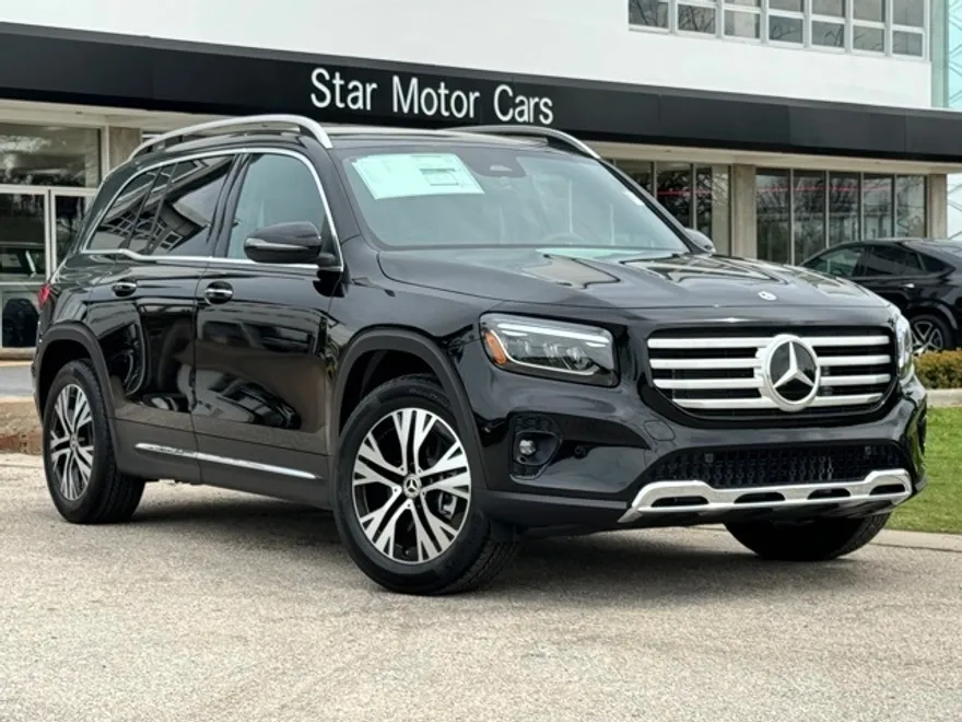 2024 Mercedes Benz GLB 250 4MATIC photo 1