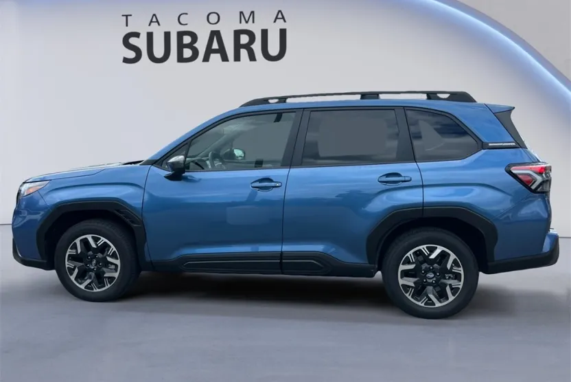 2025 Subaru Forester Premium photo 1