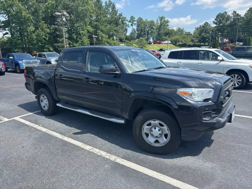 2022 Toyota Tacoma SR Double Cab V6 photo 1