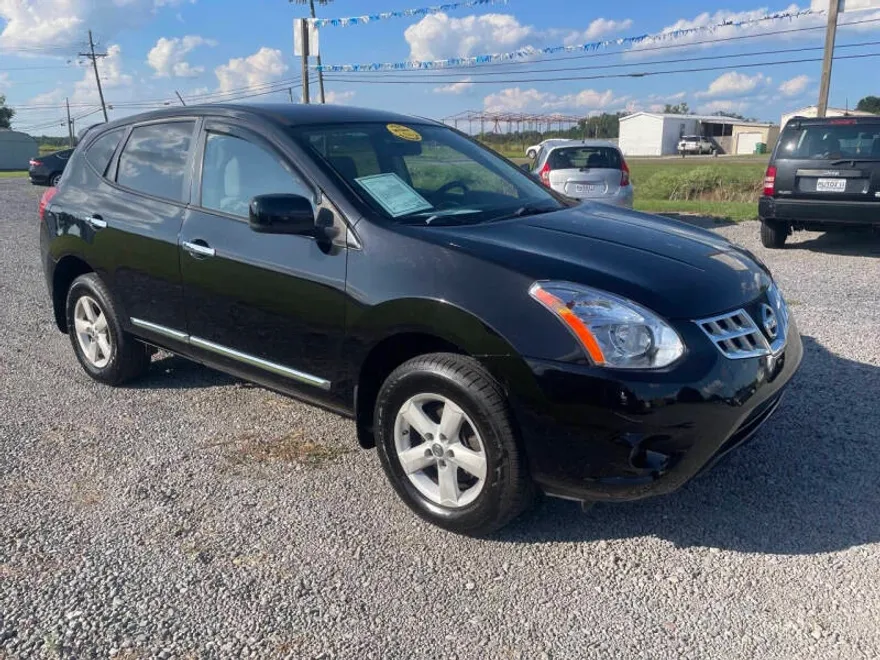 2013 Nissan Rogue S photo 1