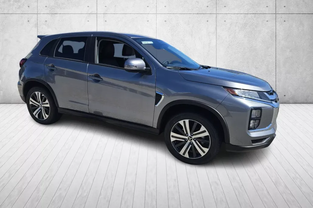 2025 Mitsubishi Outlander Sport ES SE LE photo 1