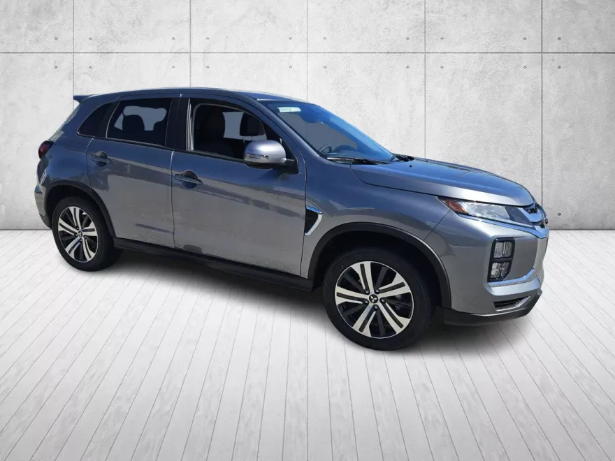 2025 Mitsubishi Outlander Sport ES SE LE photo 1