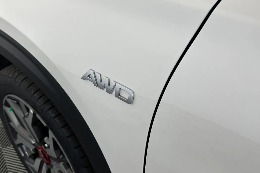 2022 Kia Seltos SX photo 1