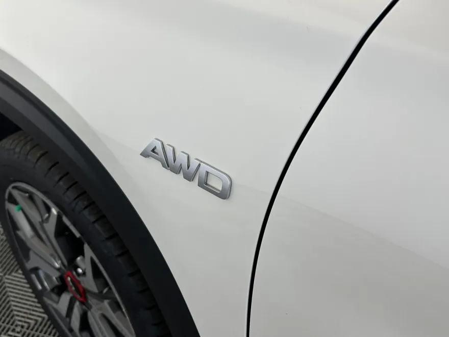 2022 Kia Seltos SX photo 1