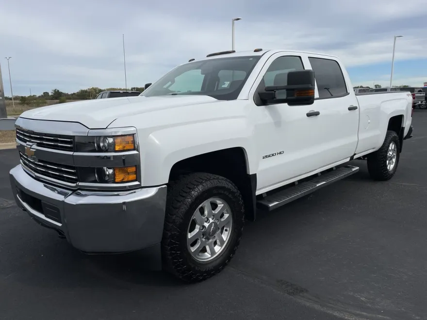 2018 Chevrolet Silverado 2500HD Work Truck photo 1