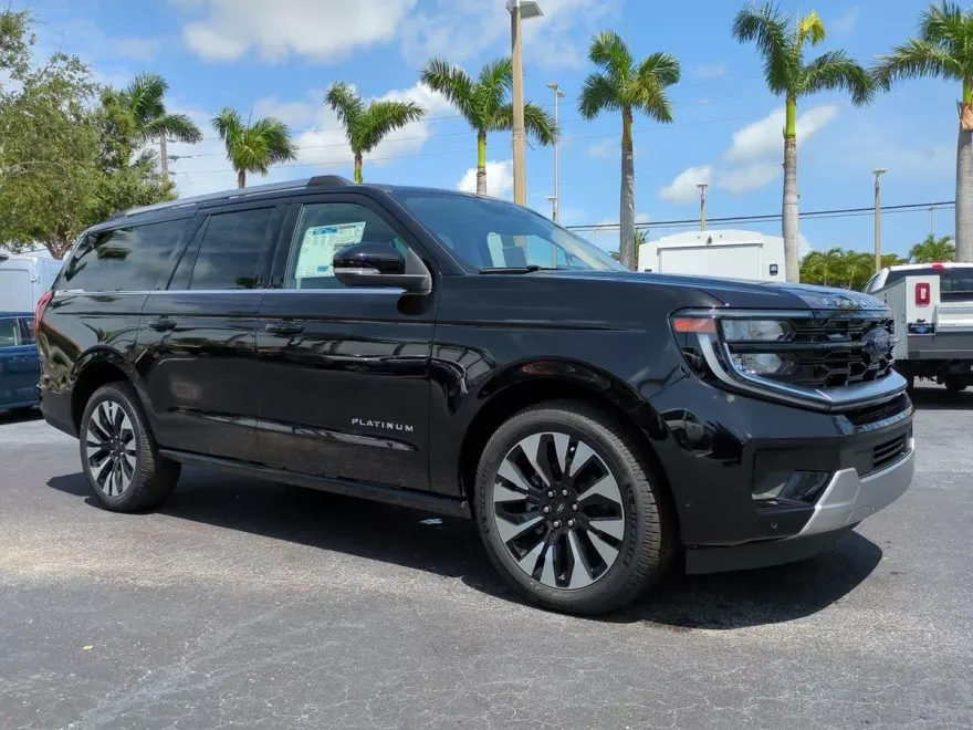 2025 Ford Expedition MAX Platinum photo 1
