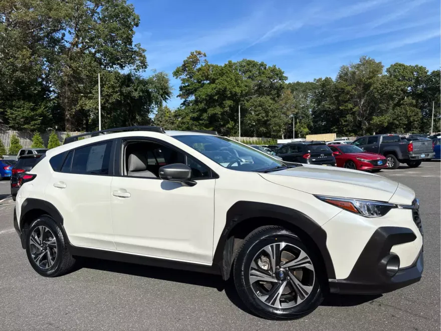 2024 Subaru Crosstrek Premium photo 1