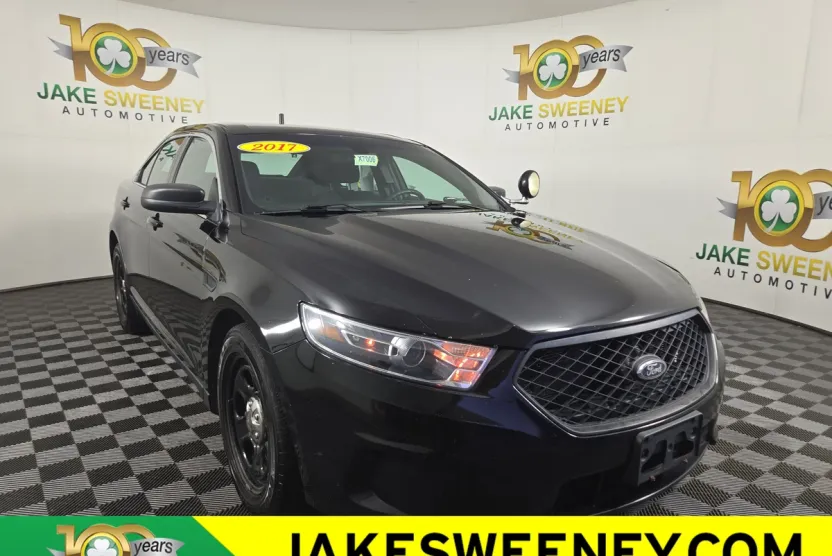 2017 Ford Taurus photo 1