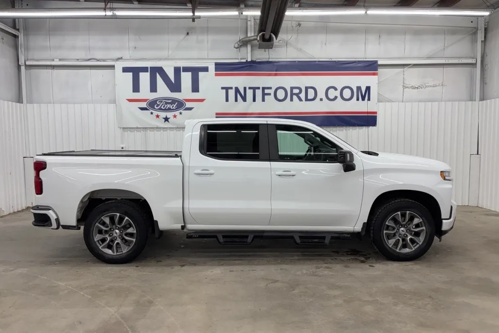 2021 Chevrolet Silverado 1500 RST photo 1