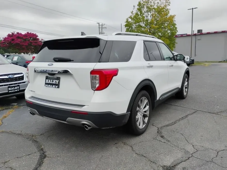 2023 Ford Explorer Limited photo 1