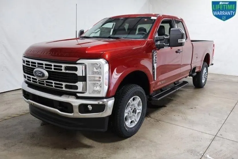 2026 Ford F-350 XLT photo 1