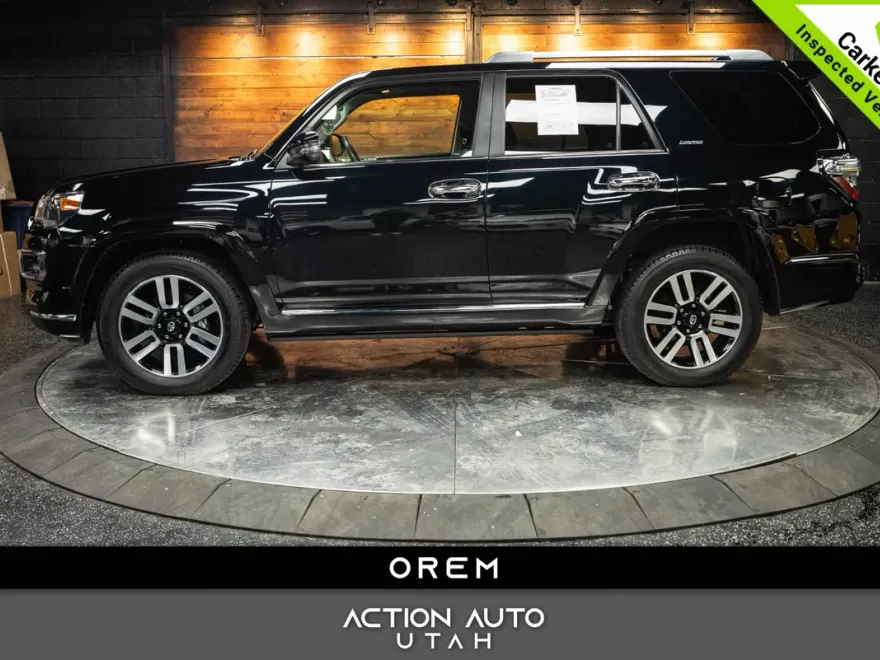 2023 Toyota 4Runner Limited photo 1