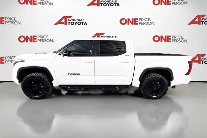 2024 Toyota Tundra photo 1