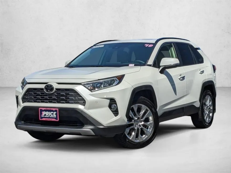 2019 Toyota RAV4 Limited photo 1
