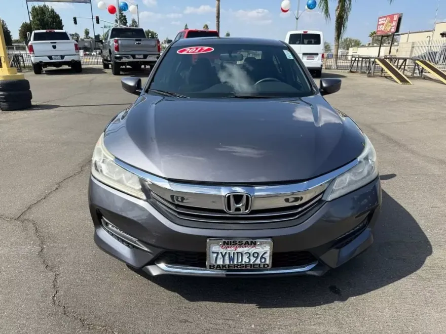 2017 Honda Accord Sport photo 1
