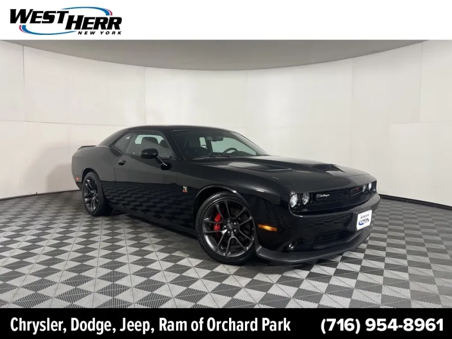 2022 Dodge Challenger R/T Scat Pack photo 1