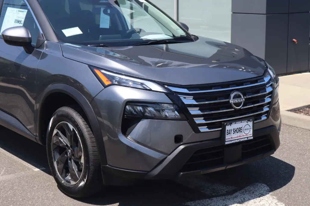 2026 Nissan Rogue SV photo 1