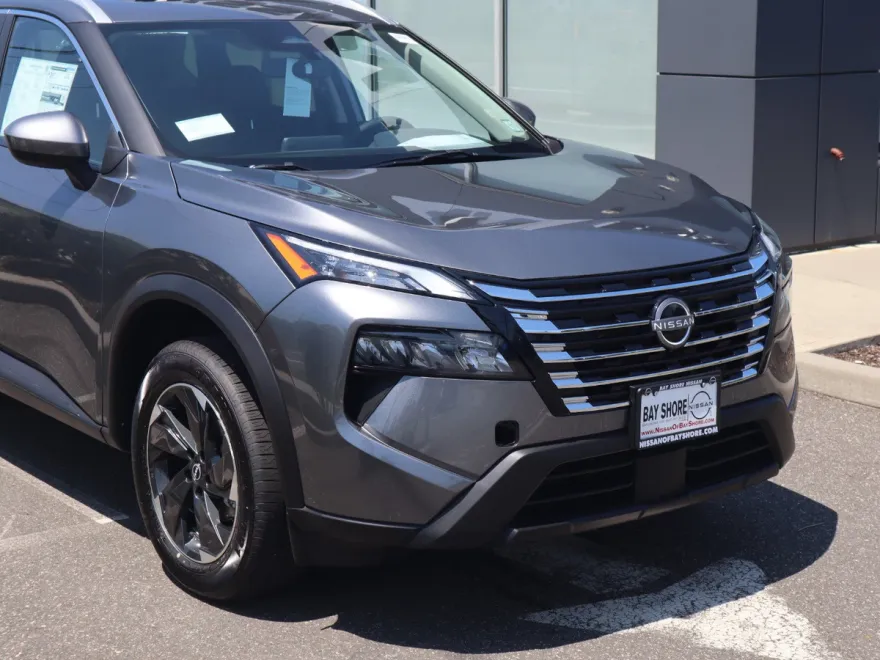 2026 Nissan Rogue SV photo 1