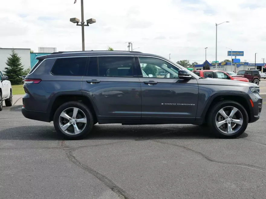 2021 Jeep Grand Cherokee Limited photo 1